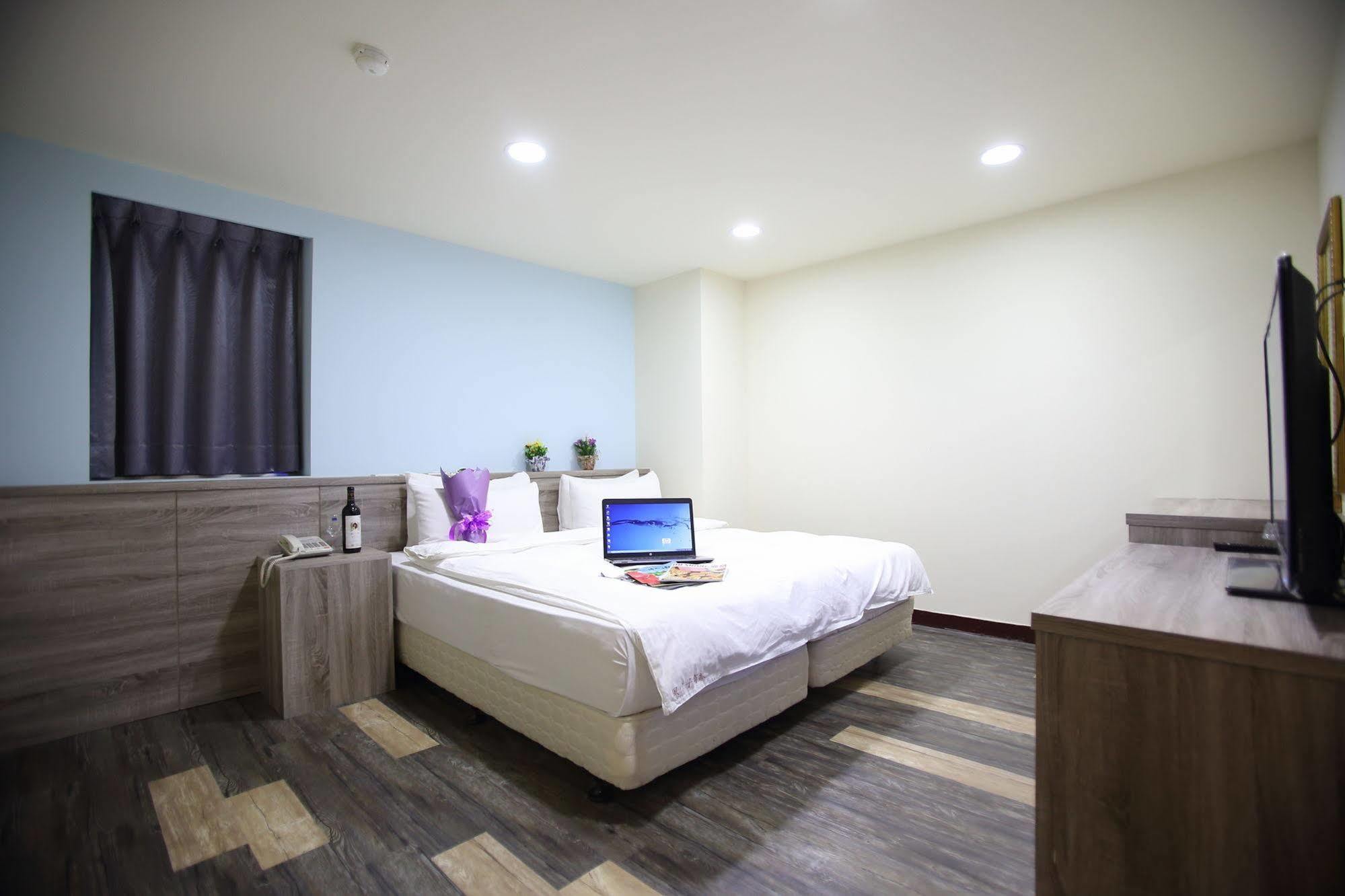心園生活旅店 Xin Yuan Hotel Hsinchu Extérieur photo