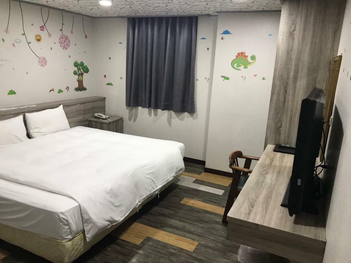 心園生活旅店 Xin Yuan Hotel Hsinchu Extérieur photo