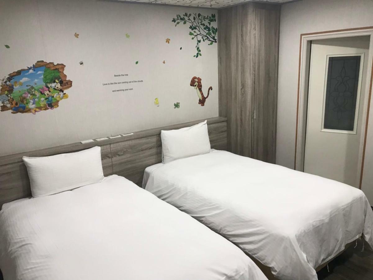 心園生活旅店 Xin Yuan Hotel Hsinchu Extérieur photo