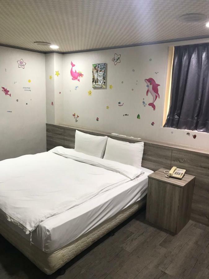 心園生活旅店 Xin Yuan Hotel Hsinchu Extérieur photo