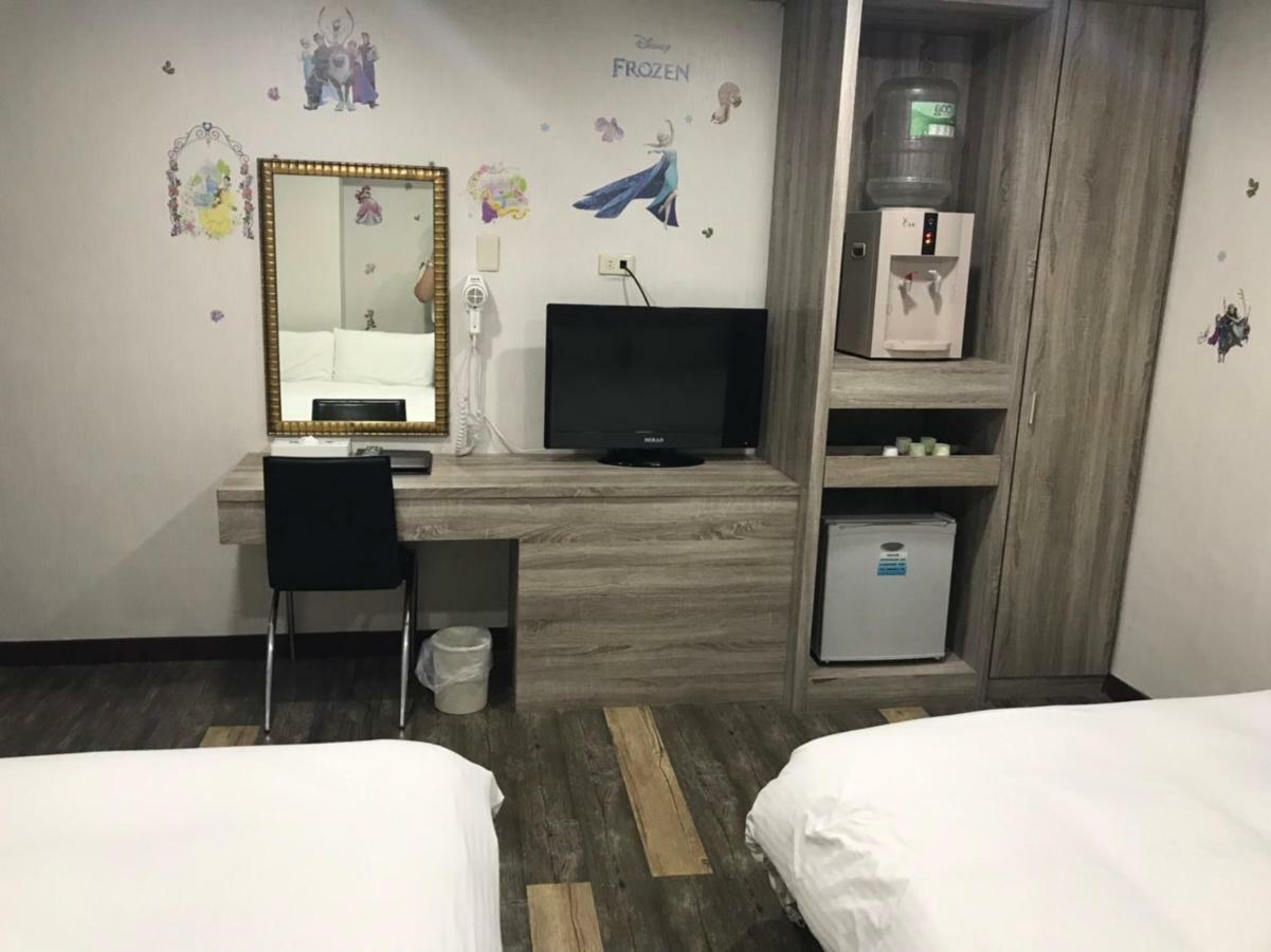 心園生活旅店 Xin Yuan Hotel Hsinchu Extérieur photo